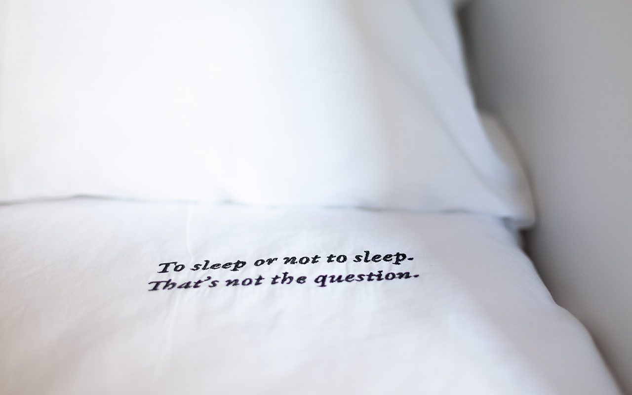 Bordado_edredon_habitacion_hostel_2060_madrid